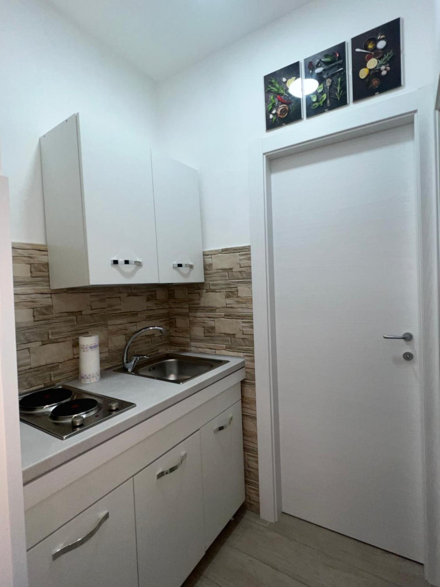 Apartment Domus Alba Naples